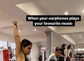 Genelia D'Souza Instagram - When your earphones play your favourite music 🤣🤣🤣 @romitsp27_official you are sooooo funny @ultimateperformancemumbai 💚