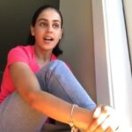 Genelia D'Souza Instagram - One of the first things I taught my kids was the #Lifebuoy10SecondRule because that’s literally how long it takes for your hands to be germ-free! From one parent to another, I urge you to teach your kids the same habit! Head over to @lifebuoy.india to know more! #MMxLifebuoy