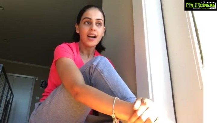 Genelia D'Souza Instagram - One of the first things I taught my kids was the #Lifebuoy10SecondRule because that’s literally how long it takes for your hands to be germ-free! From one parent to another, I urge you to teach your kids the same habit! Head over to @lifebuoy.india to know more! #MMxLifebuoy