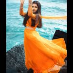 Gouri G Kishan Instagram – The sea has the potent power to make us think about things we like to think about. 

📸 – @jotophotography 
💄- @mag_makeovers 
👗- @studiojann 
💍 – @ayeshaaccessories 
🖥 – @the_pixchanger 

Kudos to @yashwanth.sakthivel @__meghaaa__ and Rajeev for being the best support system we could’ve asked for.