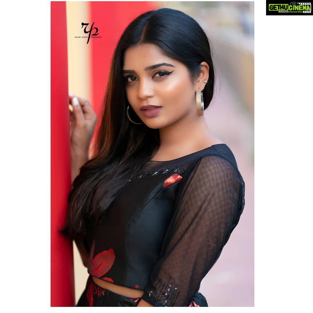 Gouri G Kishan Instagram - A work in progress, sometimes as beautiful as a masterpiece. 📸 - @richard_antony_ MUA - @ashna_aash_ Ensemble - @fatiz_bridal_emporio Fort Kochi