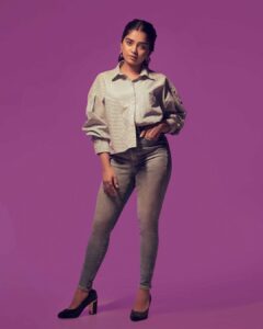 Gouri G Kishan Instagram - Where do you leave off and where does your part begin?

Photographer : @Richard_Antony_

Stylist : @asaniya_nazrin

Makeup and Hair : @shiva_makeover 

Outfit : @nymicouture

Studio : @maxxocreative
 
Retouch: @ajmaltorres