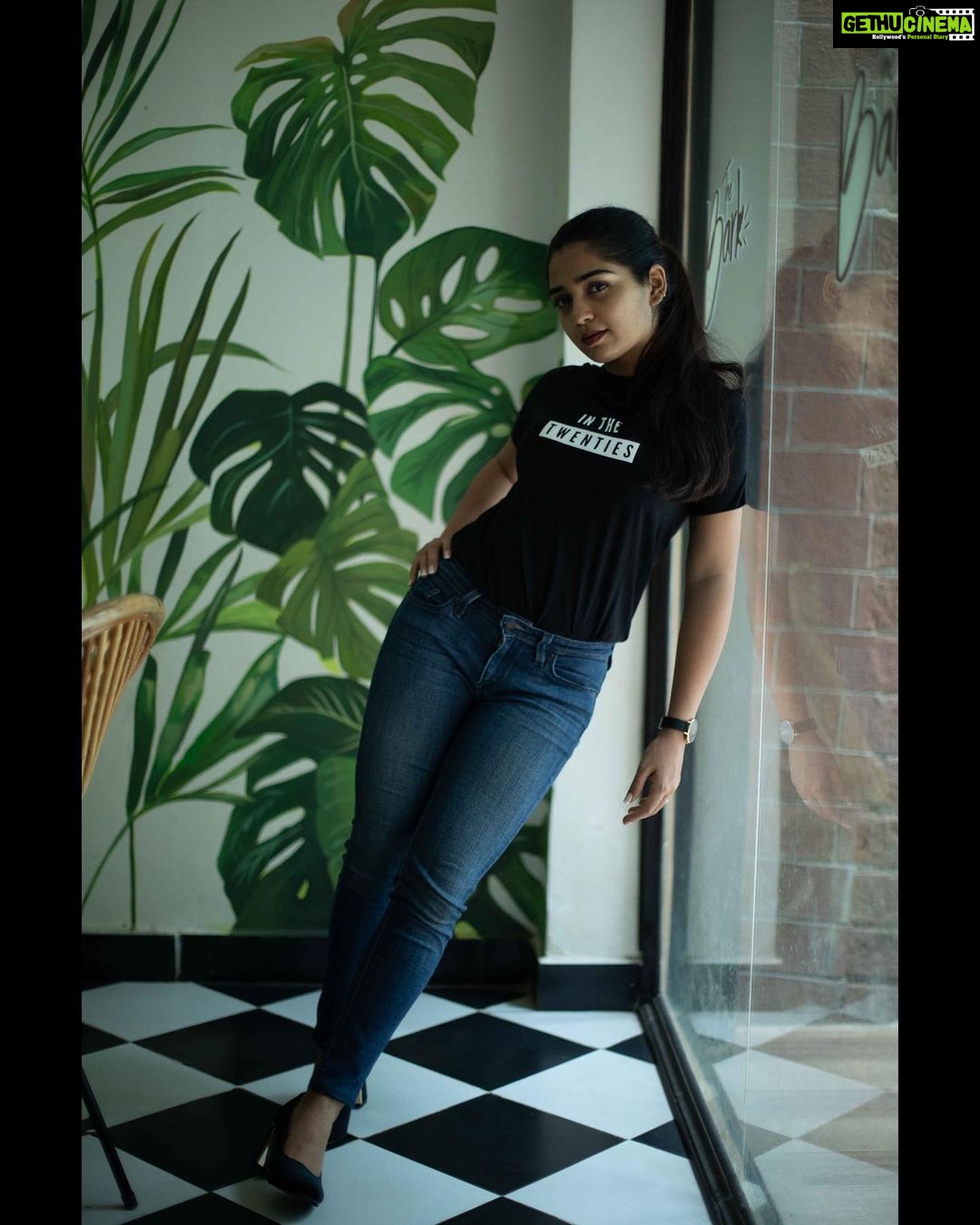 Gouri G Kishan - 164.3K Likes - In my twenties 🙋🏻♀️
T-shirt from @aintmytypeco
📸- @aj_ajay_kumar