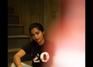 Gouri G Kishan Instagram - Donning an @aintmytypeco tee 💁🏻‍♀️ 📷 - @aj_ajay_kumar