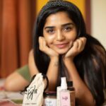 Gouri G Kishan Instagram - Over the past year @deyga_organics has been a part of my skin-care routine and I must say it’s been a delightful addition. My top picks from their product range are: • The Beetroot Lipbalm which has taken up a permanent spot in my handbag. 🤭 • The aloevera gel which can be used not just as a moisturizer but also a make up base, toner, night gel and what not 🙊 . Get your hands on them now from @deyga_organics 🍃 👗- @clts.in