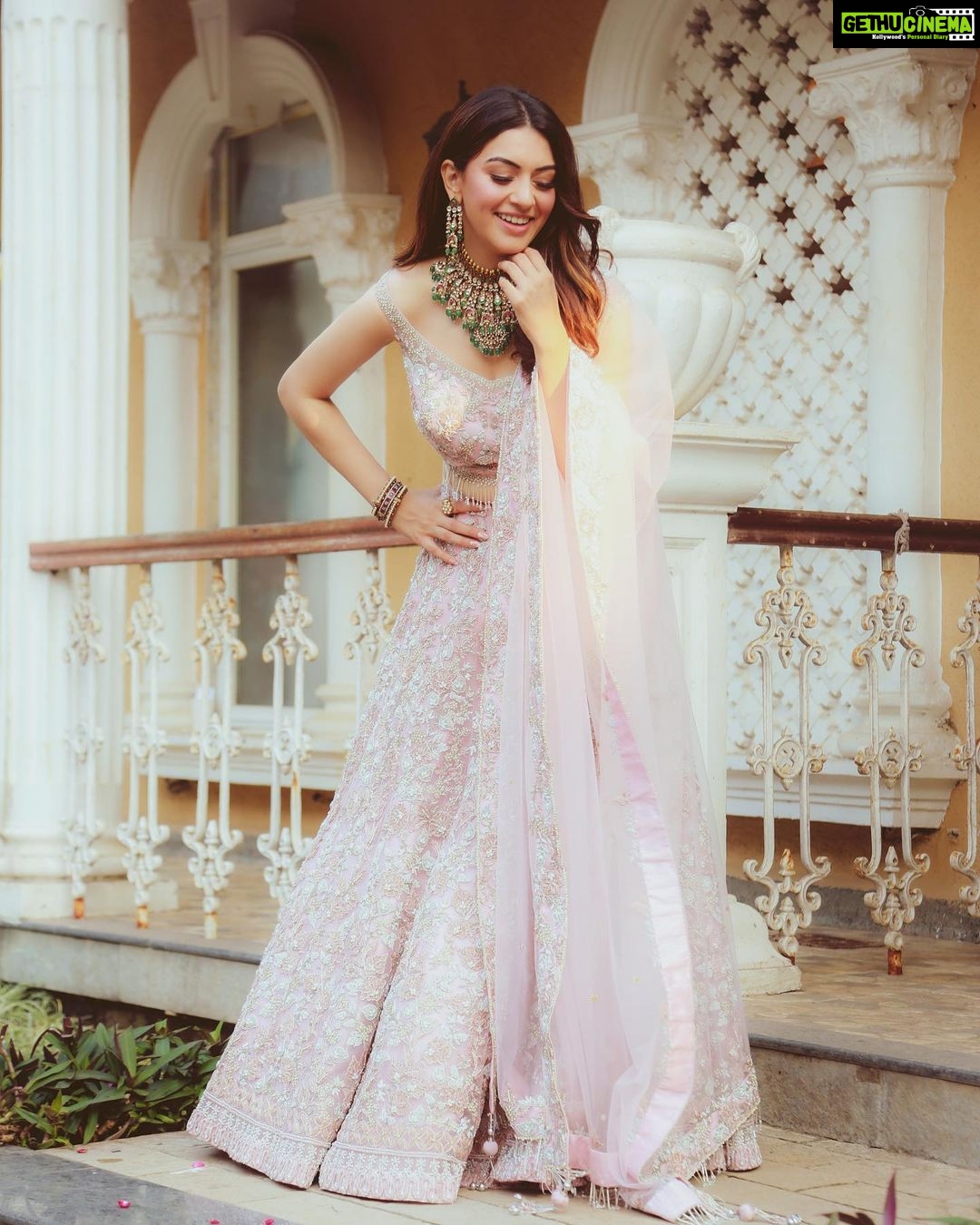 Hansika Motwani Instagram - 🎀🎀 • • • Styled by @begborrowstealstudio Outfit by @jiyabyveerdesignstudio Jewelelry by @aquamarine_jewellery @reshmaamerchant @sankpalsavita @pauldavidmartinphotography