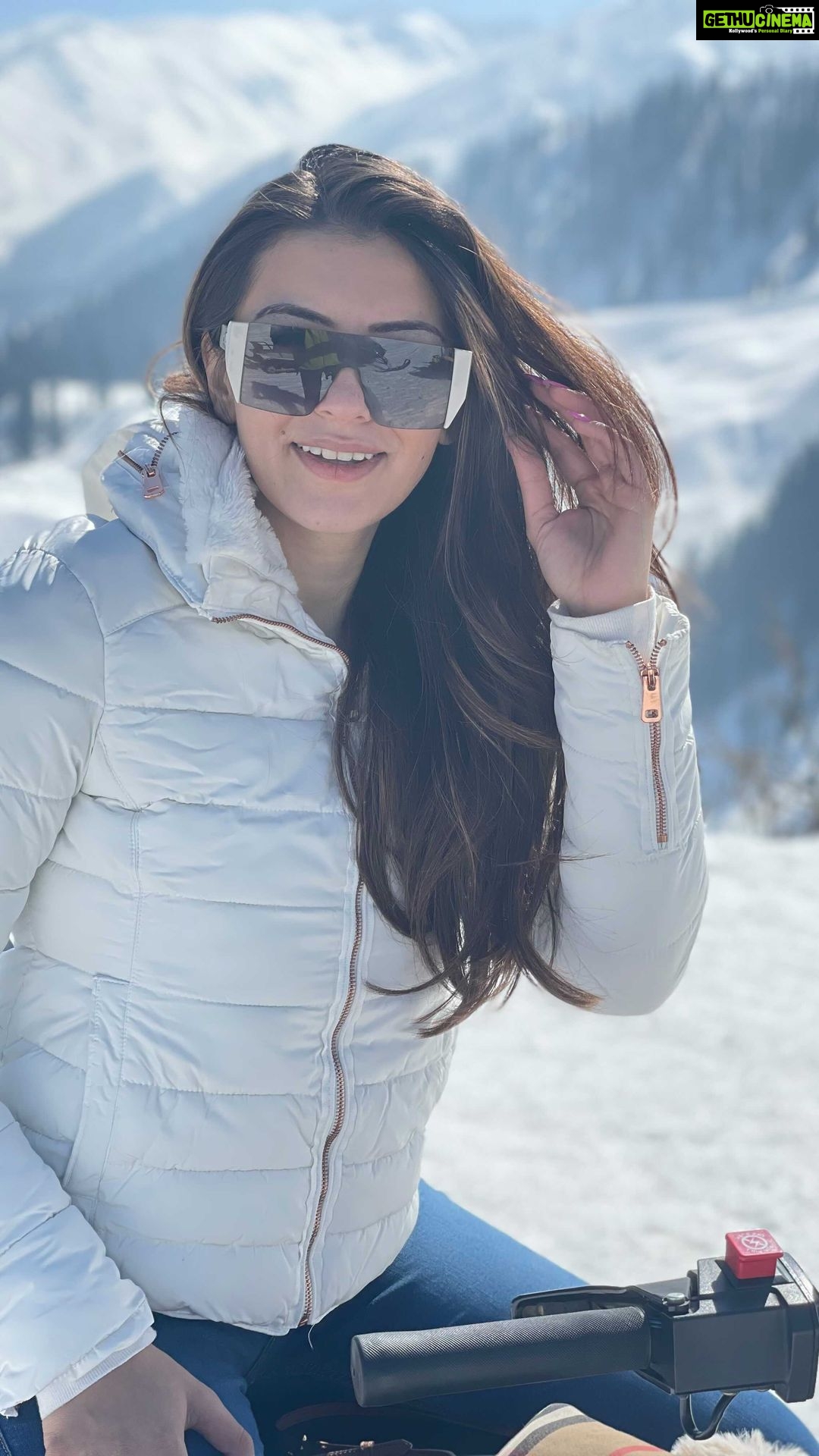 Hansika Motwani Instagram - ❄️ #reels #reelsinstagram #reelitfeelit