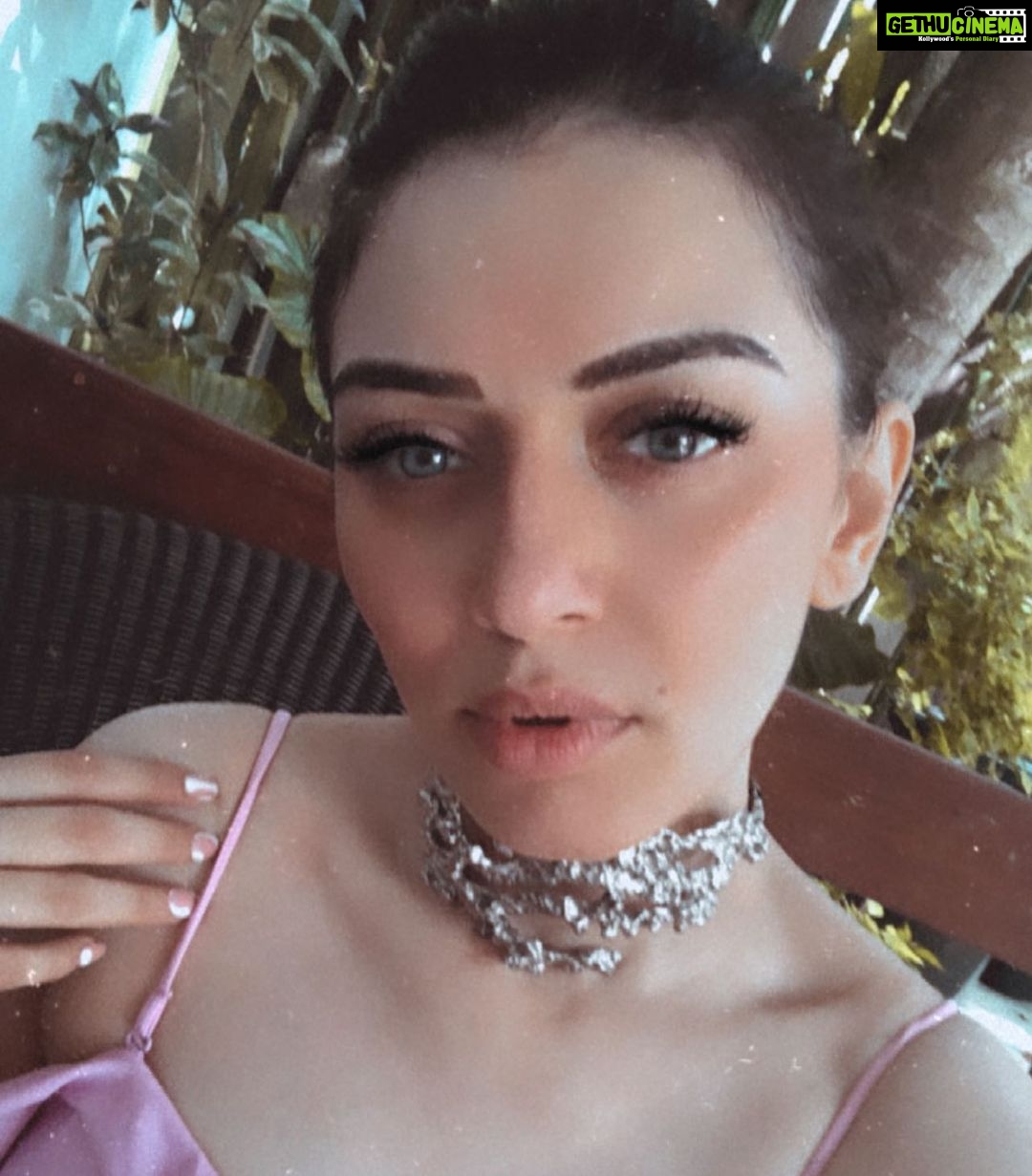 Hansika Motwani Instagram - 🌸