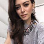 Hansika Motwani Instagram - Your hair is 90% of your selfie. #fact