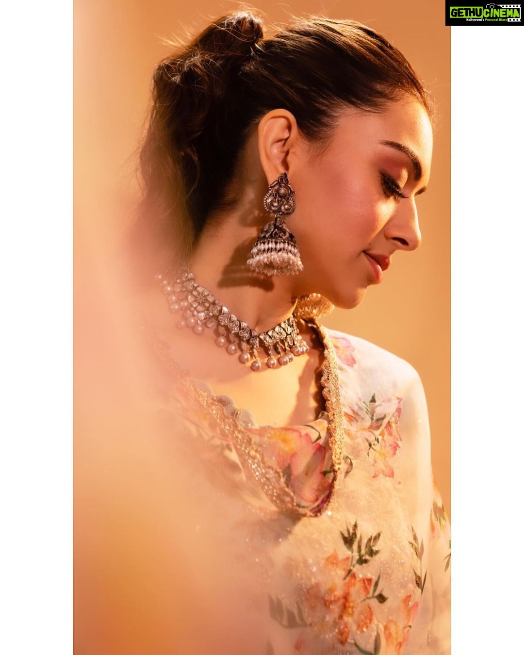 Hansika Motwani Instagram - 🌸
