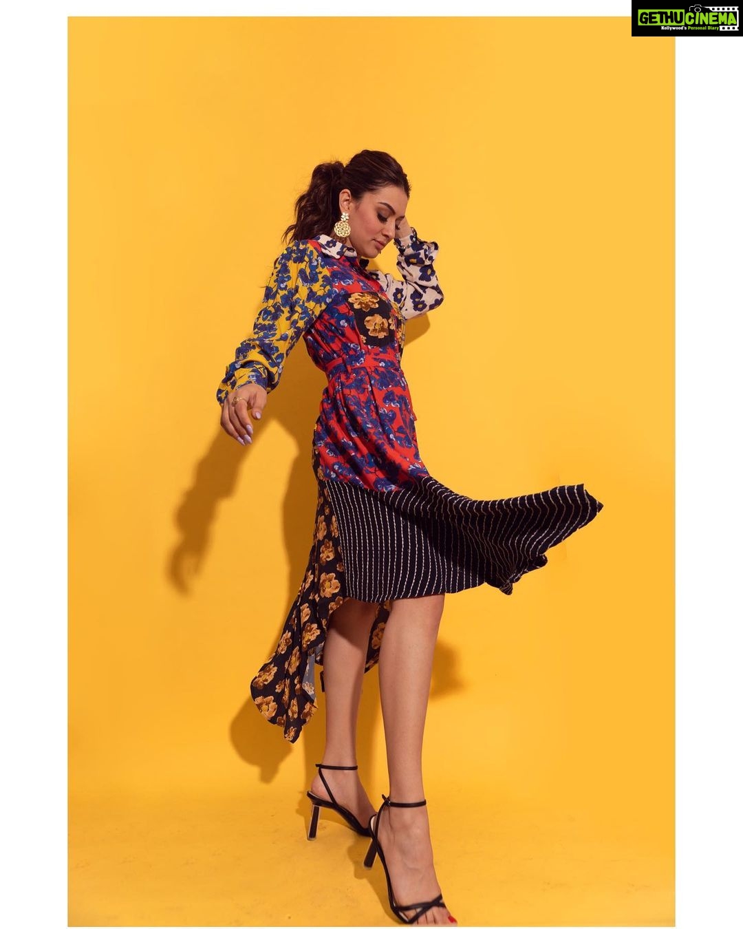 Hansika Motwani Instagram - 👗 @dhruvkapoor 💎 @alamwar__hyderabad 📸 @artem.enterprise Makeup @makeupbyurmikaurr Hair @sankpalsavita Styled by @neeraja.kona Asst by @manogna_gollapudi @sushmitha_bommidi