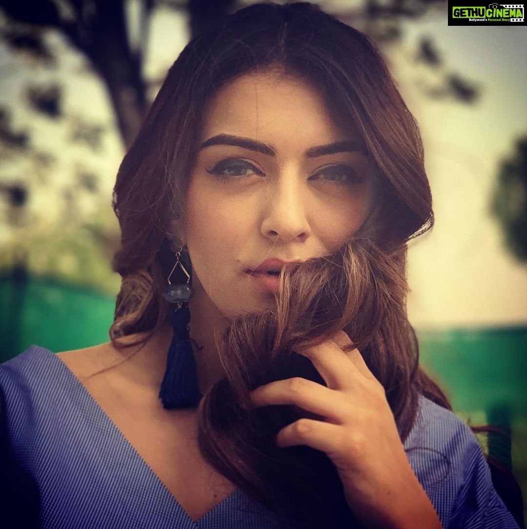 Hansika Motwani Instagram - Simplicity is the ultimate sophistication 😊