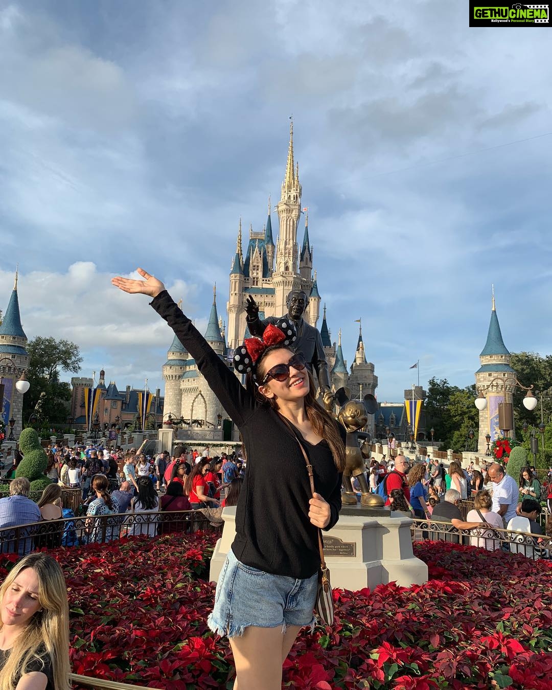 Hansika Motwani Instagram - Beyond magical ✨