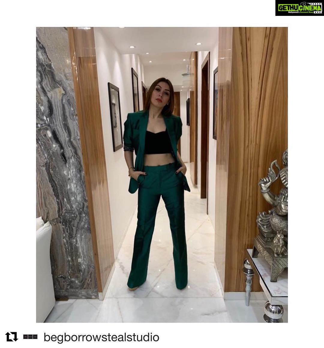 Hansika Motwani Instagram - π π #Repost @begborrowstealstudio with @get_repost γ»γ»γ» @ihansika in color green pant suit Styled by @begborrowstealstudio @tanvishah91 πβ€οΈ #beg#borrow#steal#fab#design#color#green#style#ste#fashion#event#mumbai#pr#shantanu Nikhil #store#launch