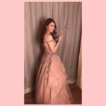 Hansika Motwani Instagram – The best youth icon ☺️ thank you #pantaloonssiima2018 @siimawards