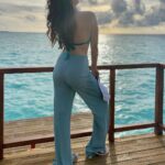 Hansika Motwani Instagram – Discovering that there’s no better photographer than my bestie @tanvishah91 
•
•
•
•
@sunsiyamiruveli @sunsiyamresorts @cozymoons 
#Iruveli #SunSiyamResorts #SunSiyam #CozyMoons #CozyMooners Sun Siyam Iru Veli