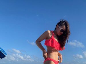 Hansika Motwani Instagram - Hey H, Happy Birthday 🥳 
•
•
•
•
•
@sunsiyamiruveli @sunsiyamresorts @cozymoons 
#Iruveli #SunSiyamResorts #SunSiyam #CozyMoons #CuratedByCozyMoons #CozyMooners #BestBirthdaySurprise