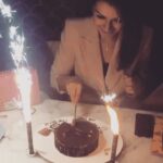 Hansika Motwani Instagram - 🎊🎂🍸💥