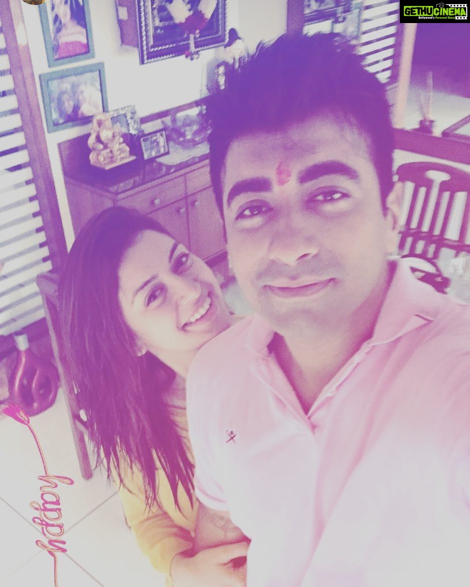 Hansika Motwani Instagram - Happy Rakhi to the most annoying and most irritating human , yet the most loving n caring brother !! Love you bhaiya thank you for always having my back n staying strong with me like a pillar ! @i_motwani #mybrothereismoreannoyingthanyourbrother 😂 but then again #mybrotherisbetterthanyourbrother 😘😉