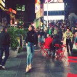 Hansika Motwani Instagram - Life in replay #timesquare ✨