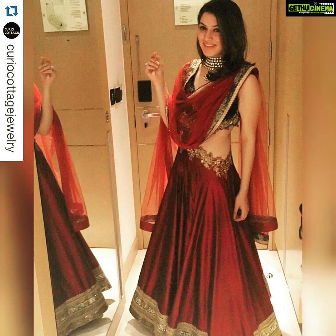 Hansika Motwani Instagram - #Repost @curiocottagejewelry with @repostapp. ・・・ We are absolutely loving how Hansika Motwani has paired our jewellery with her outfit! #Repost @ihansika_official ・・・ LadyLove #Hansika @ihansika in #sannamehanlabel and #curiocottagejewelry at an event tonight by @eshaamiin #styling 👌🎉☺ #HansikaMotwani #Hansu #kollywood #tollywood #bollywood #teamhansika #ihansika