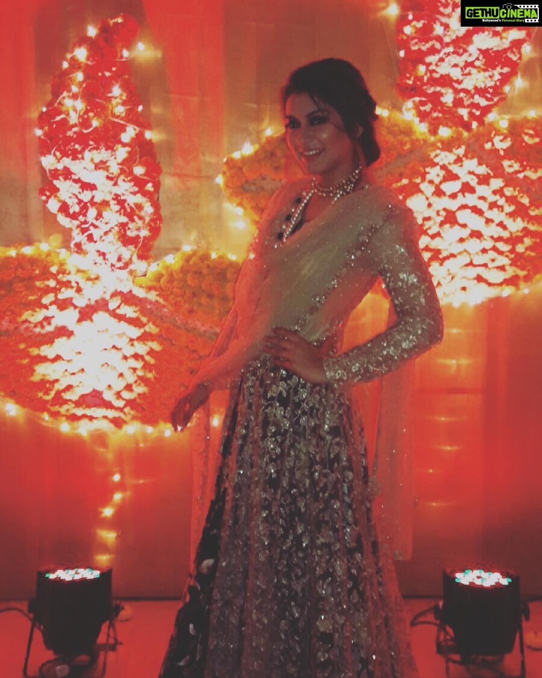 Hansika Motwani Instagram - Happy Diwali . 😊😊🎉