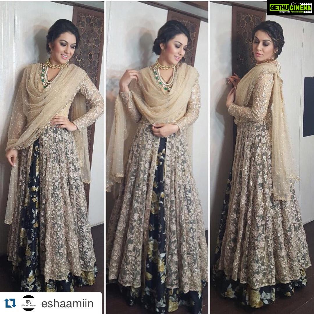 Hansika Motwani Instagram - #Repost @eshaamiin with @repostapp. ・・・ Our babe is All set to roll @ihansika for a diwali special episode in @peppermintdiva and @aquamarine_jewellery styled by @eshaamiin #south #film #fashion #talkshow with #simplykhusboo