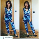 Hansika Motwani Instagram - #Repost @eshaamiin with @repostapp. ・・・ @ihansika #iifaawards south #curtainraiser press conf In striking printed jumpsuit by #pankaj.nidhi for @koovsfashion ring by @curiocottage and shoes #stevemadden