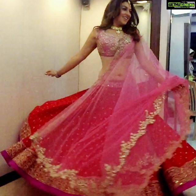 Hansika Motwani Instagram - Doodle 🎀doodle Round -round 🎀