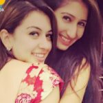 Hansika Motwani Instagram - #forever #soulsista #unconditional #family ❤️👯⭐️💞