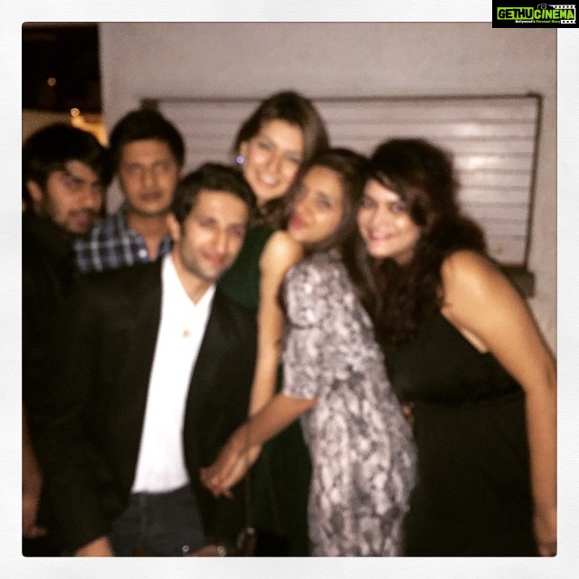 Hansika Motwani Instagram - #blurry but this is how we podarties are !😛 #podar #toppers #crazy #smartstudents 😘😘😛😛 #madnight