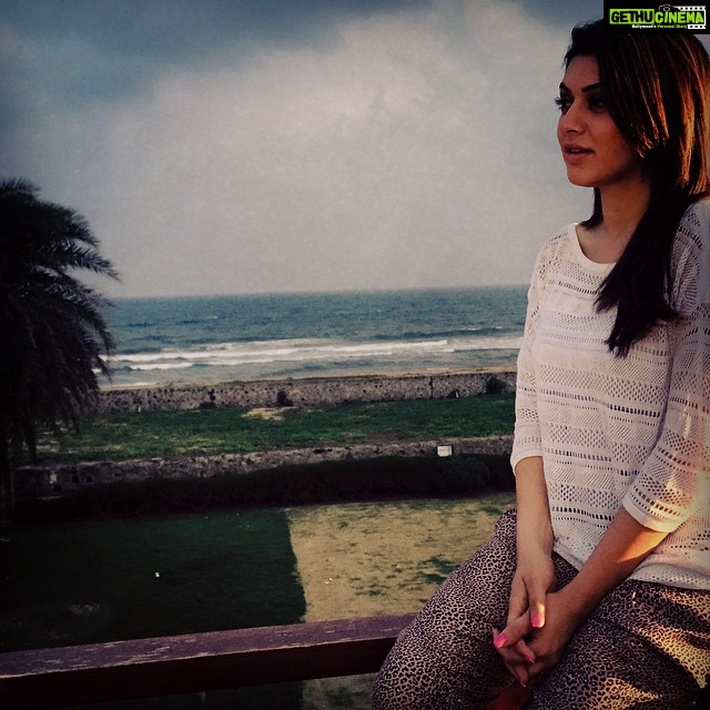 Hansika Motwani Instagram - #keepitsimple 😊#breath !!