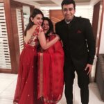 Hansika Motwani Instagram - #mylifeline #mybrother #mymother #family #Diwaliparty