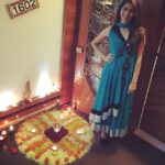 Hansika Motwani Instagram - My and mine @tash_shah24 #Diwaliparty #pretty #sister #bestie #colors #happiness 2014