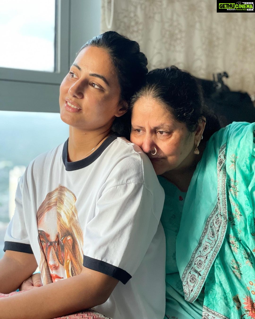 Hina Khan - 799.2K Likes - Most Liked Instagram Photos