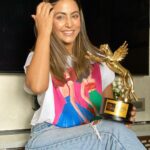 Hina Khan Instagram – Thank you IWM Buzz Digital Awards Season 3 for this Honour..
This one is very very special..
Humbled 🙏 @iwmbuzz 

Best Performer In A Negative Role In A Web series(Female) For Damaged 2
Congratulations #TeamDamaged2 @ekant.babani @hungama_play @realbollywoodhungama @adhyayansuman