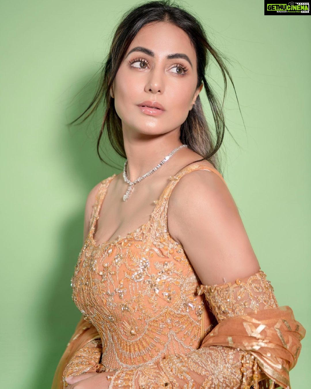 Hina Khan Instagram - @reign.pk I am absolutely in awe of how empowering the notion of your brand is and how timelessly beautiful your ensembles are! Celebrating womanhood with #ThisIsMyReign is a tremendous idea and making each one of us feel comfortable in our skin with your gorgeous fits is absolutely refreshing! Hands-down dreamy & liberating!! 💪🏼👸🏼 . Visit: www.reign.pk TO GET THEIR FAB DESIGNS FOR YOUR WARDROBE NOW!✨ . Jewellery: @lasolitaireofficial . 📸 @rishabhkphotography @auorstudio @themaestrosofficial #HERETOREIGN #REIGN #TMOPR #fashion #details #unstitchedformals