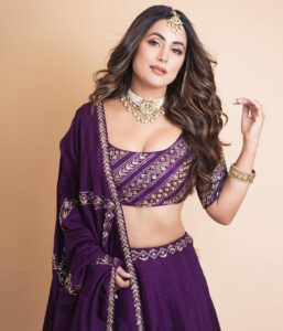 Hina Khan Instagram - Aaj Mood Indian Hai 💜 . . . Lehenga @prathyushagarimellaofficial Jewellery @beadsnjewels_byekta @aquamarine_jewellery @minerali_store Styled by @sayali_vidya 📸 @onegreymood