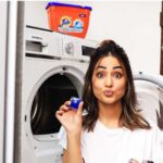 Hina Khan Instagram - My laundry chore has turned from boring to fun with the new and innovative @tide.India 3in1 PODs! Just 1 mighty POD is enough to tick off 3 important things on my laundry checklist: Brightness, Whiteness and Stain Removal! I am now a POD user! Are you? #TidePODs