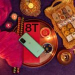 Hina Khan Instagram - Diwali is all about meeting your friends and relatives and celebrating the joy. This year put a smile on their face by gifting them the new #OnePlus8T5G ✨🎁 @OnePlus_India