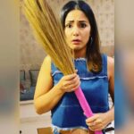 Hina Khan Instagram – #LockdownWaaliLife mein extra kaam ka dard toh rahega, lekin baaki sab dard ke liye hai #CombiflamPlus #StayStrong #StaySafe #IndiaKaDard