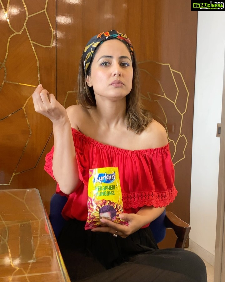 Hina Khan Instagram - Heard the internet had gone crazy guessing the masale in Kurkure 'Gazab Golmaal' and 'Herapheri Hungama' And guess what? Even I could not figure it out. #KyaMasaleHain yaar! #Baaprebaap #kyamasalehain #baaprebaapchallenge @kurkuresnacks