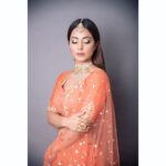Hina Khan Instagram - Jhuki jhuki si nazar
