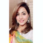 Hina Khan Instagram - Happy Ganesh Chaturthi! 🙏