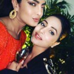 Hina Khan Instagram - Happy Birthday @priyankachopra #GirlsForGirls ❤️