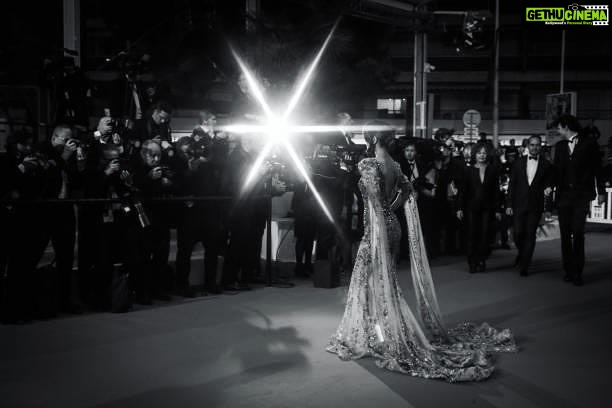 Hina Khan Instagram - #Cannes2019 The picture is just not “a” picture. #GodsSign #ShiningStar @festivaldecannes