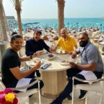 Hrithik Roshan Instagram - . Men at lunch. . @swapneelhazare @iam_sentinel @abhishek.dadlani #dubai #cheatmeal #somebodystopme