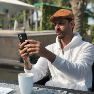Hrithik Roshan Instagram - .
Office. .
At the Ritz Carlton.
#amazing places #keepexploring #dubai @ritzcarltondubai @lushescapes #RCmemories #lushescapes