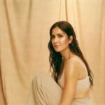 Hrithik Roshan Instagram - . You have always been one of the most hardworking costars I have worked with. A go-getter in every sense of the word. I am so proud of your new venture @katrinakaif, my best wishes to you and the team. Anything you create cannot be less than spectacular . . Keep shining :) . @kaybykatrina Kay beauty out now in stores and on nykaa.com. . By the way, love the name and line “it’s Kay to be you” 👏 Big love ❤️