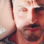 Hrithik Roshan Instagram – Sun suits me selfie